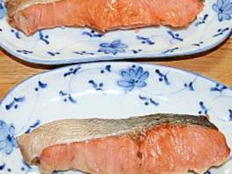 ふしぎなお皿で電子レンジ４分チン！生鮭の蒸し焼き